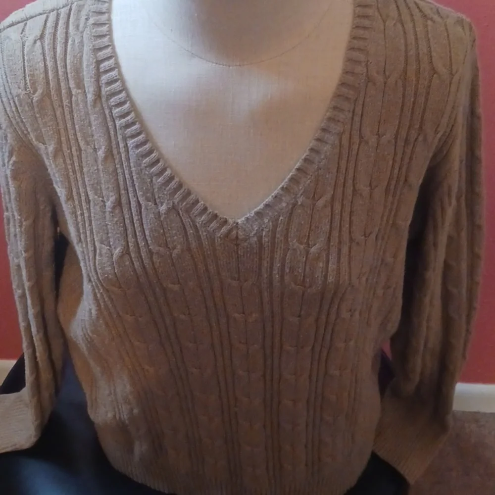 Sweater - Picture 5 of 5